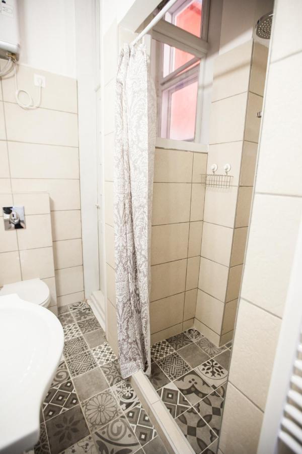 N40 By Small Home Budapest Ngoại thất bức ảnh
