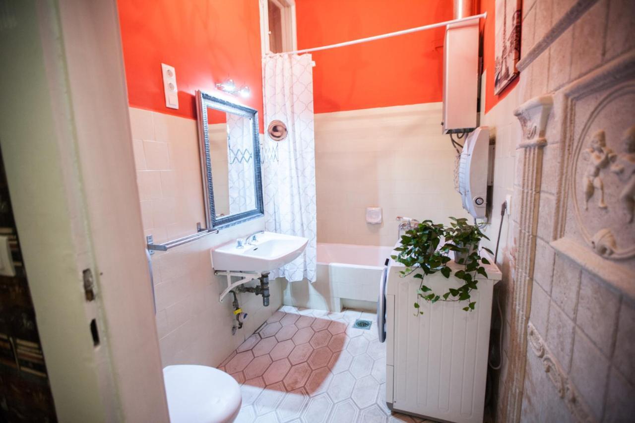 N40 By Small Home Budapest Ngoại thất bức ảnh